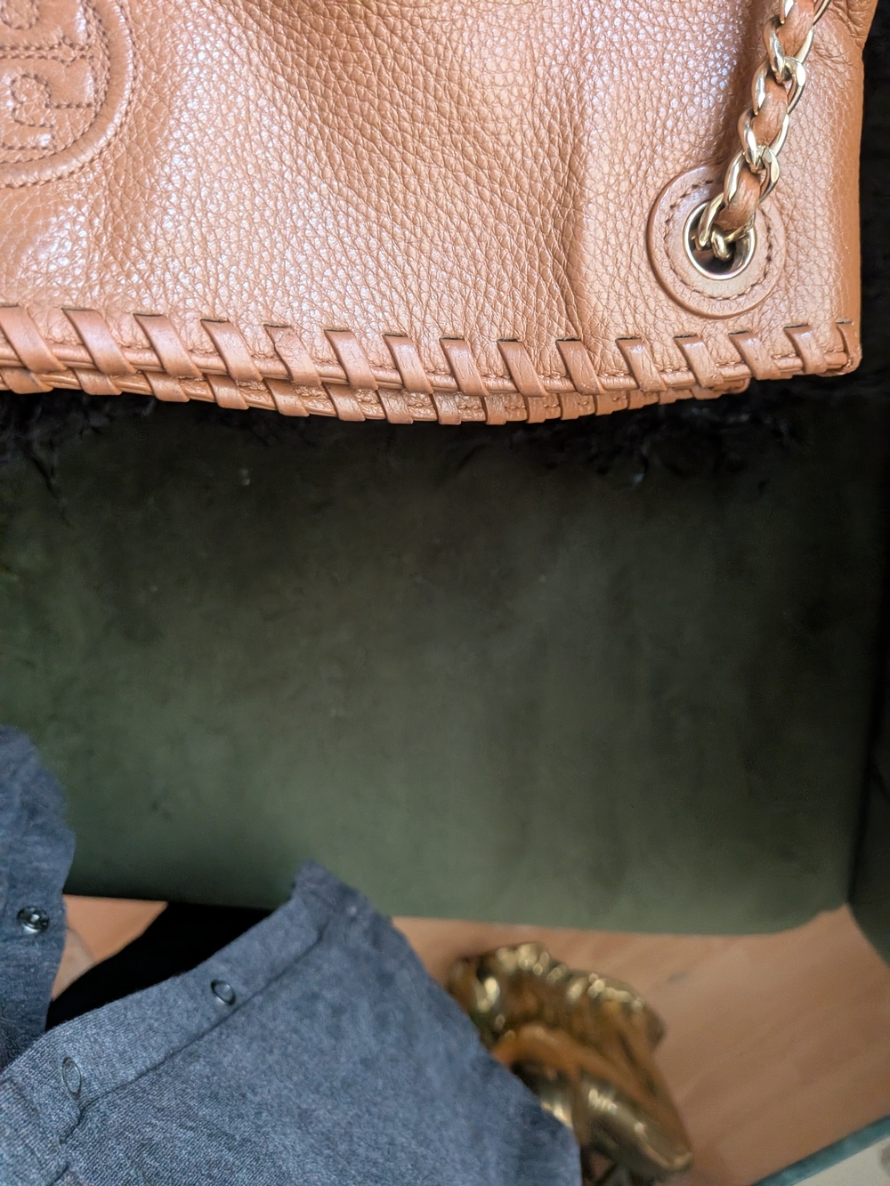Tory Burch Marion Leather Chain Slouchy Shoulder Tote Bag – Tan/Bark - Picture 6 of 14